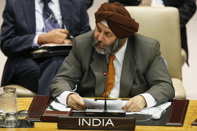 Council Extends Mandate of WMD Non-Proliferation Committee