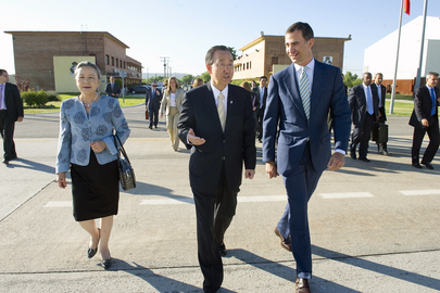 Secretary-General Arrives in Spain
