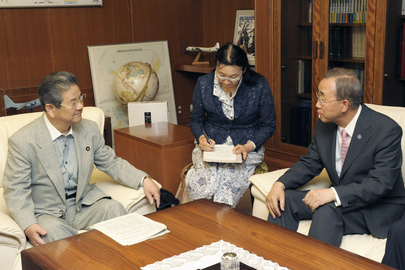 Secretary-General Meets Japanese Defence Minister 