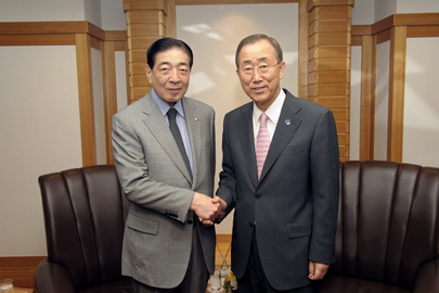 Secretary-General Meets Head of International Red Cross in Tokyo