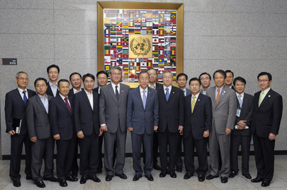 Secretary-General Meets Foreign Ministry Staff in Seoul