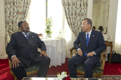 Secretary-General Meets A.U. Chief before 