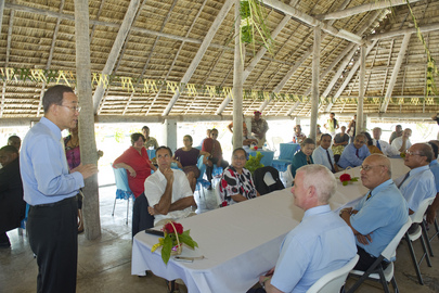 Secretary-General Attends Lunch Hosted by Kiribati’s Speaker of Parliament