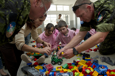 Lebanese Schoolchildren Receive LEGOs from UN Contingent