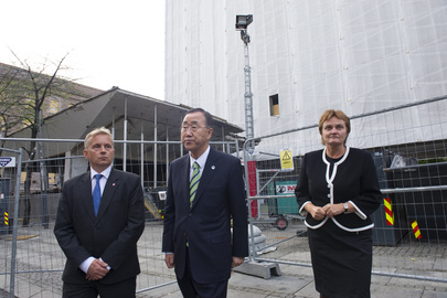 Secretary-General Visits Site of Norway Bomb Attack