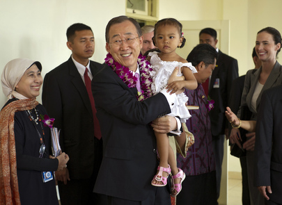 Secretary-General's Visit to Bali Health Centre Focuses on Women, Children