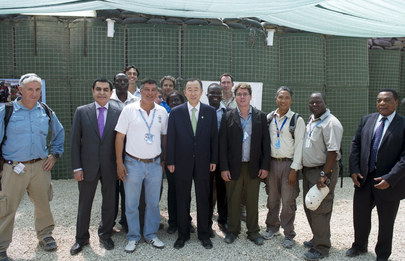 Secretary-General and Assembly President Meet UN Staff in Somalia