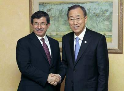 Secretary-General Meets Turkish Foreign Minister in Lebanon