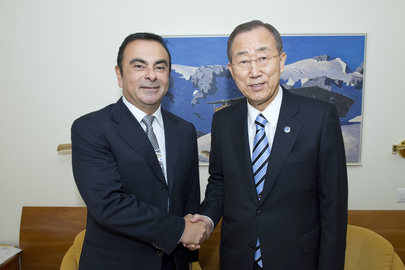 Secretary-General Meets CEO of Renault-Nissan at Davos