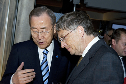 Secretary-General and Bill Gates Co-Host Global Fund Dinner in Davos