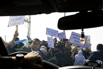 Palestinian Protesters at Israel-Gaza Crossing