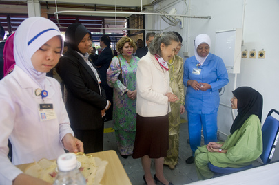 Secretary-General Visits Clinic in Malaysia ahead of TB Day