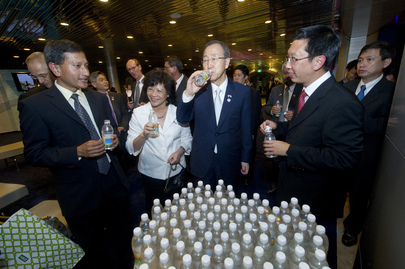 Secretary-General Visits NEWater Complex in Singapore