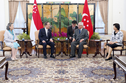 Secretary-General Meets President of Singapore