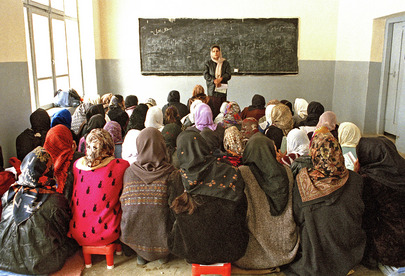 Escola para meninas no Afeganistão. Foto: ONU/Eskinder Debebe Escola para meninas no Afeganistão.Foto: ONU/Eskinder Debebe