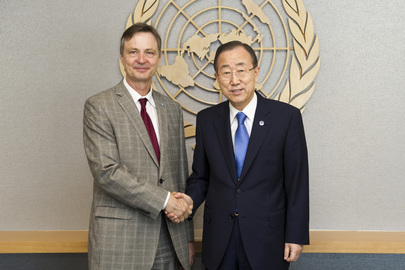 Secretary-General Meets His Representative for Western Sahara