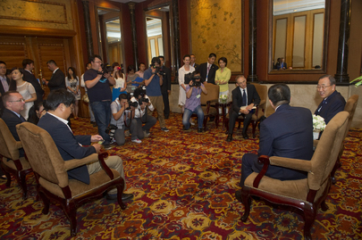 Secretary-General Converses Live With Weibo Followers During Visit To China