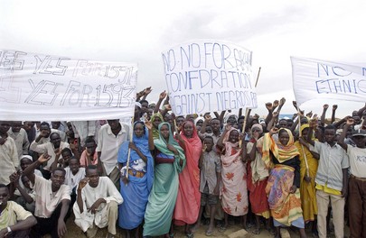 Secretary-General Visits Refugee Camp in South Darfur