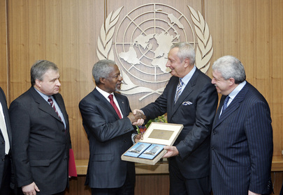 Secretary-General Meets Director-General of ITAR-TASS