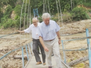 Selected frame from video story 
INDONESIA / HOLMES
	