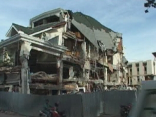 Selected frame from video story 
INDONESIA / EARTHQUAKE UPDATE 
	